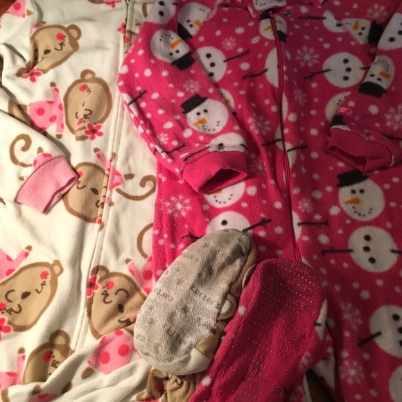 Set of 3  little girl pajamas - Picture 2 of 4